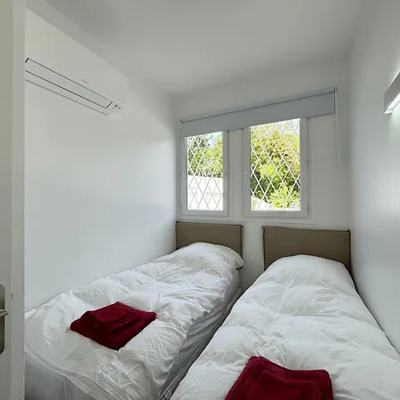 Appartement Sur Terrasse Et Jardin Privatif 400M De La Plage Et Des Commerces Cavalaire-sur-Mer Exterior photo