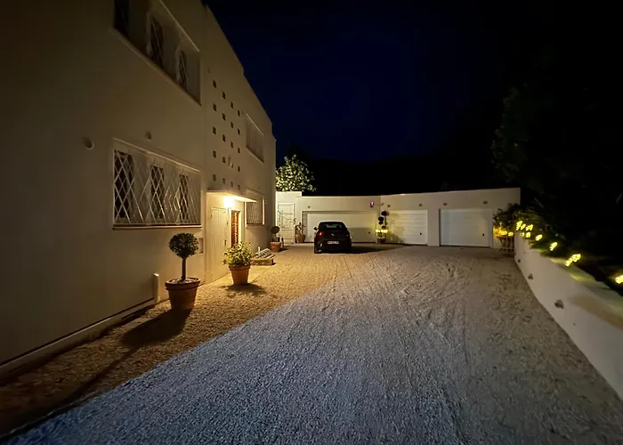 Appartement Sur Terrasse Et Jardin Privatif 400M De La Plage Et Des Commerces